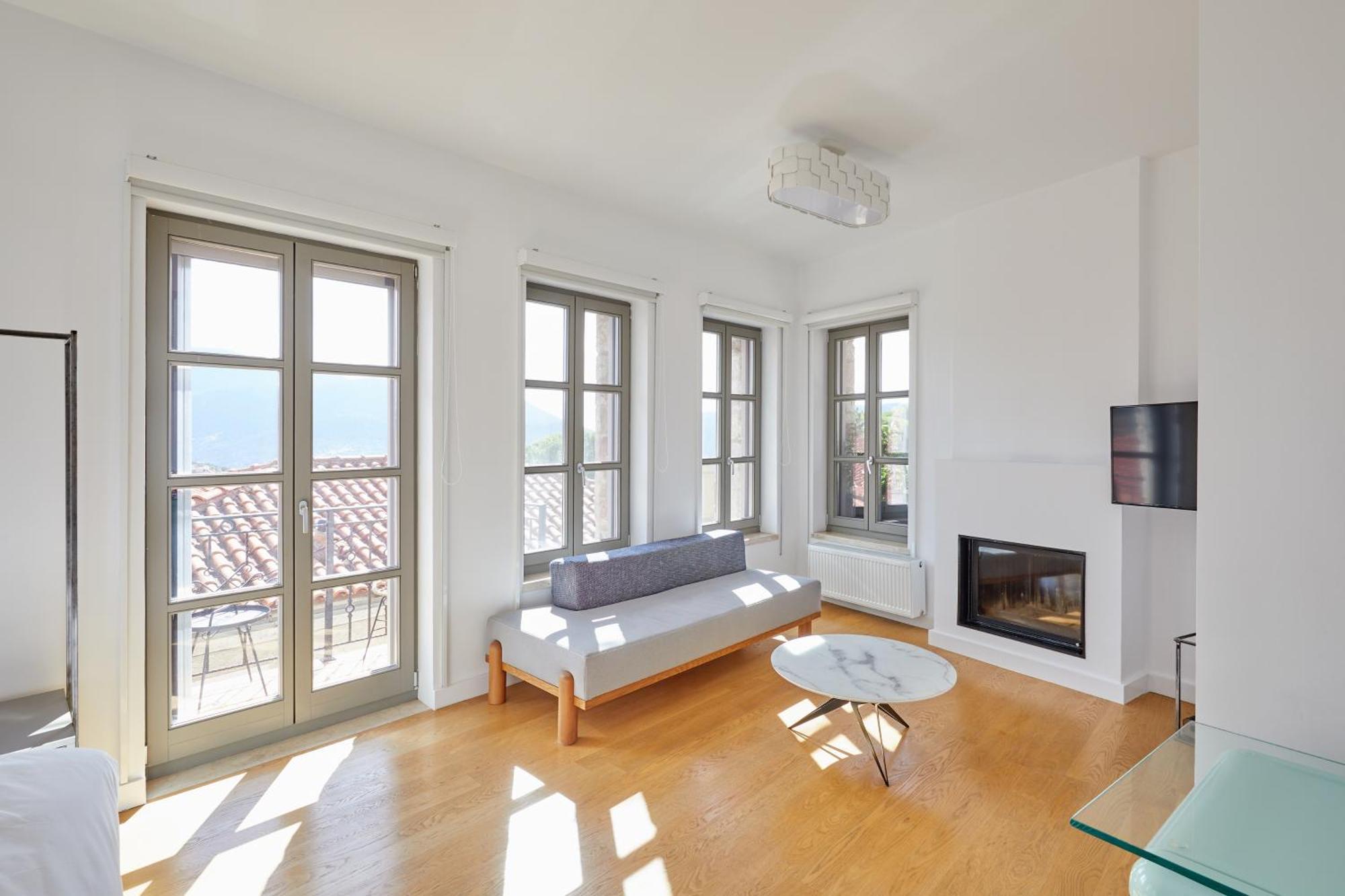 Clock Tower Arachova Suites Eksteriør billede